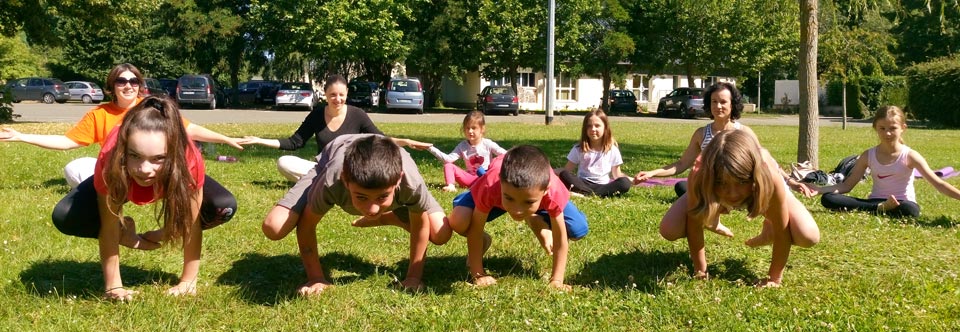 Yoga parents-enfants et randonnée à Poigny-la-Forêt